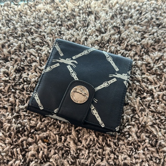 Longchamp Handbags - LongChamp Wallet
🤩😻❤️‍🔥DEALS W VICKY🔥